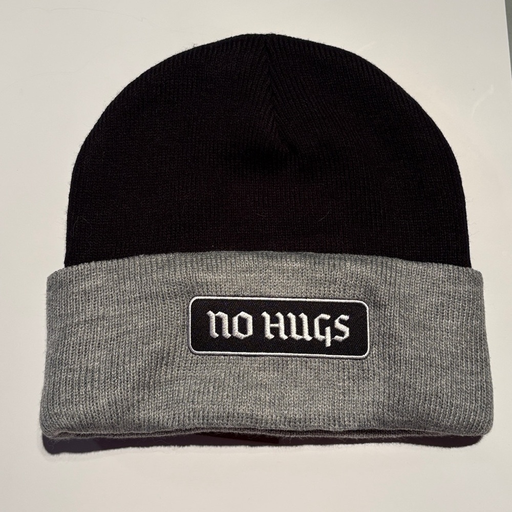 No hugs, beanie NWT